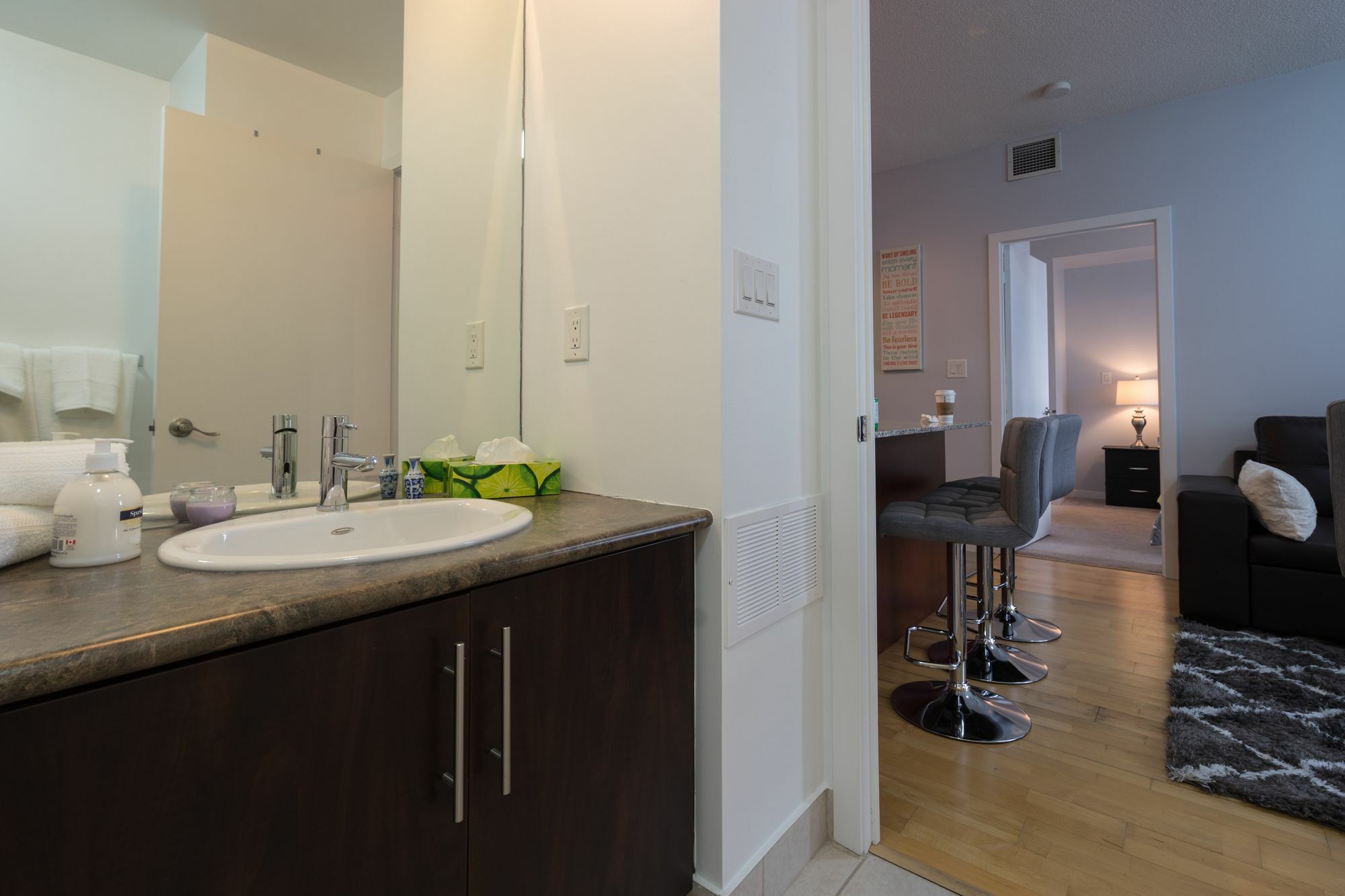 Hotel Applewood Suites - 3 Bdrm Ent. District