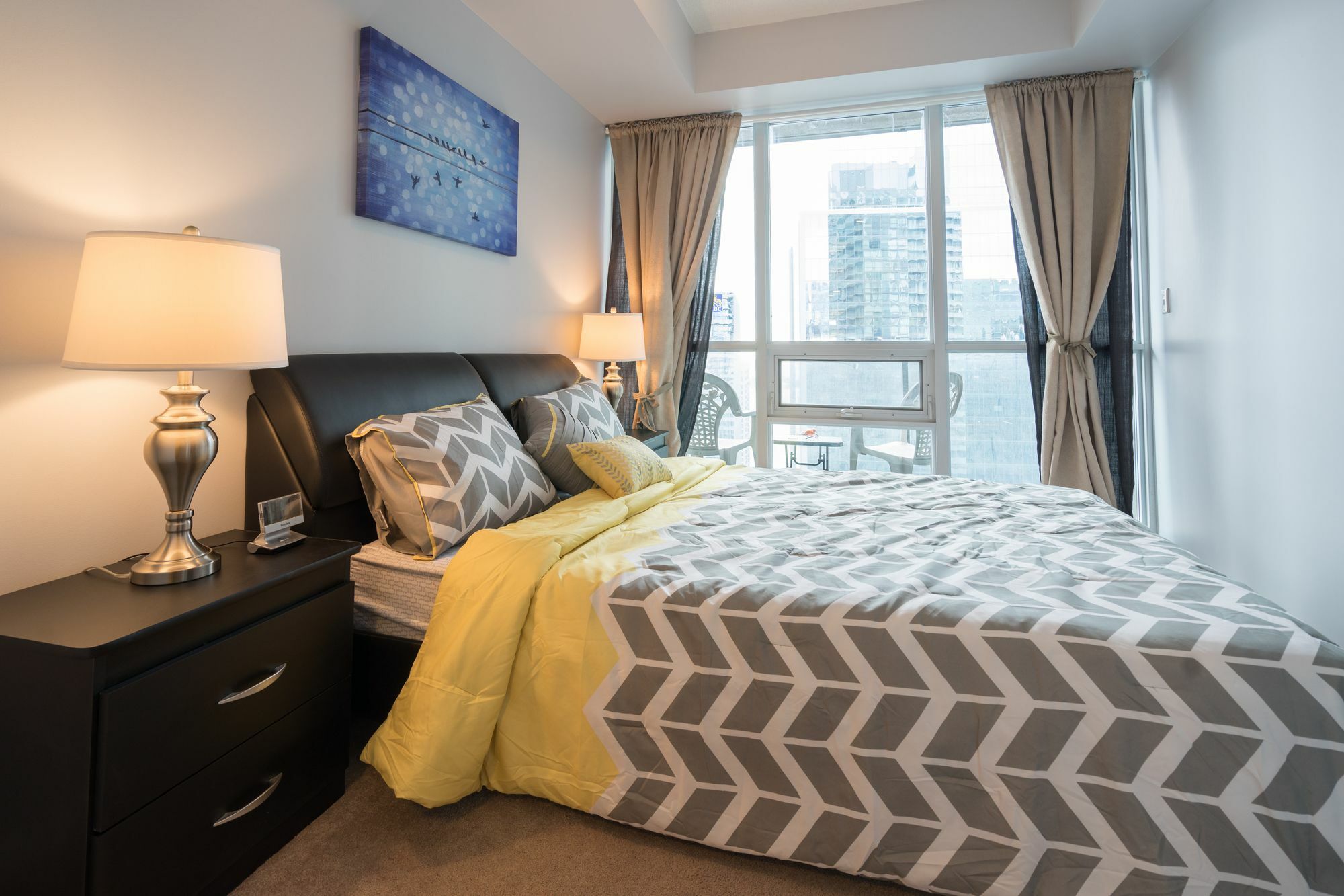 Applewood Suites - 3 Bdrm Ent. District Toronto