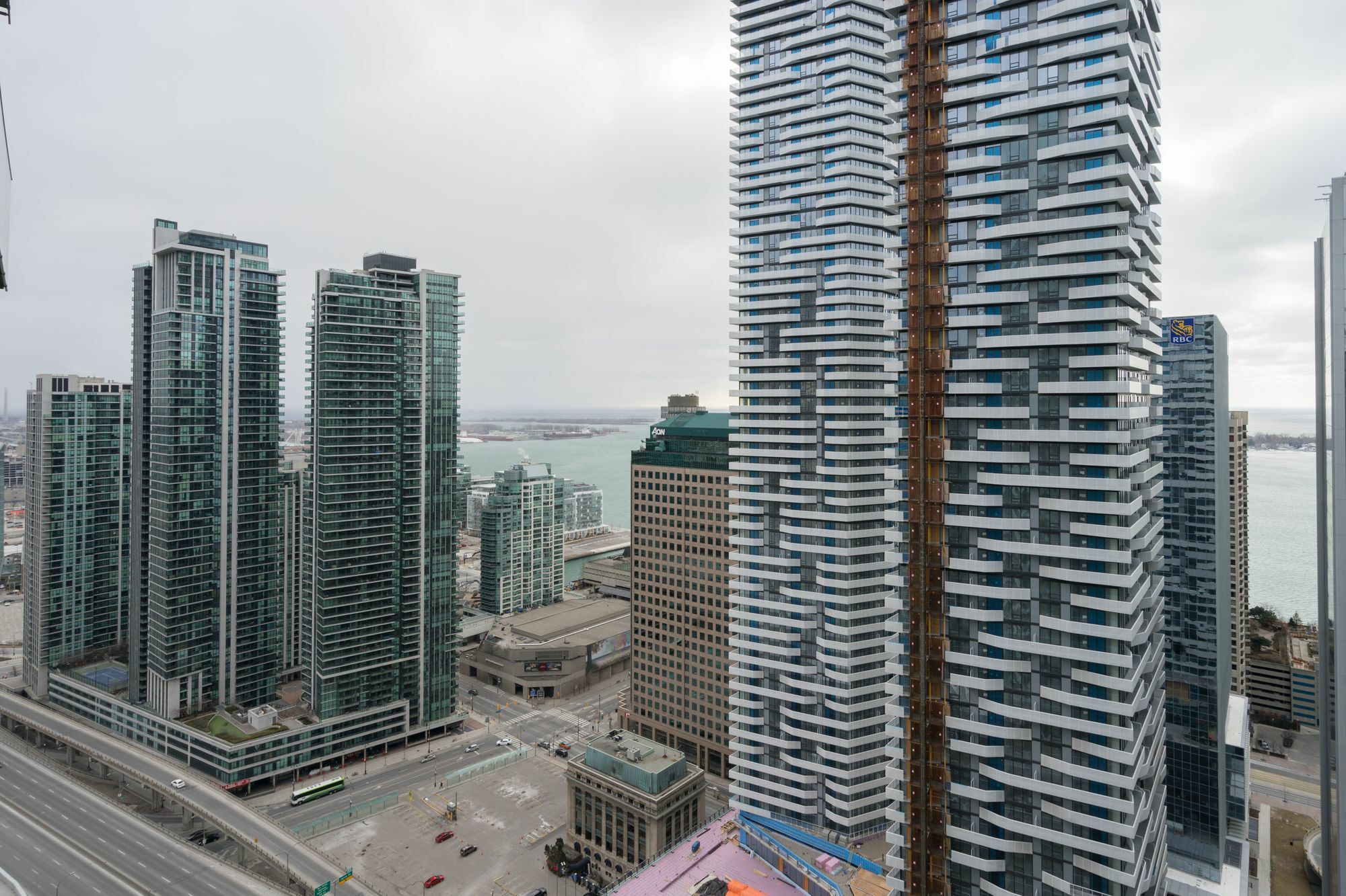 Hotel Applewood Suites - 3 Bdrm Ent. District